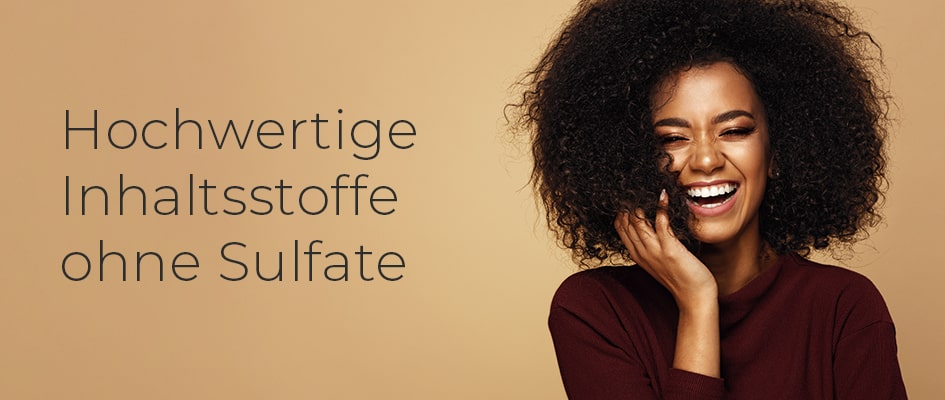 Lächelnde Frau mit gesundem und weichem Haar | NOGI Naturkosmetik